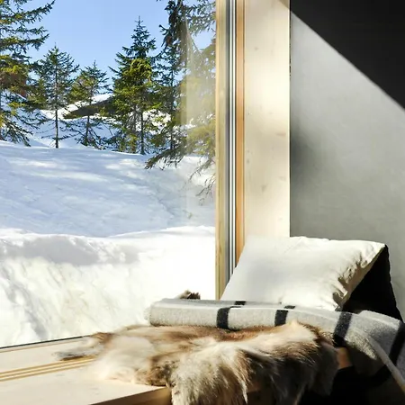 度假居 Modern Family With Mountain Views