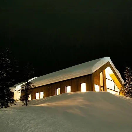 度假居 Modern Family With Mountain Views 特吕西尔